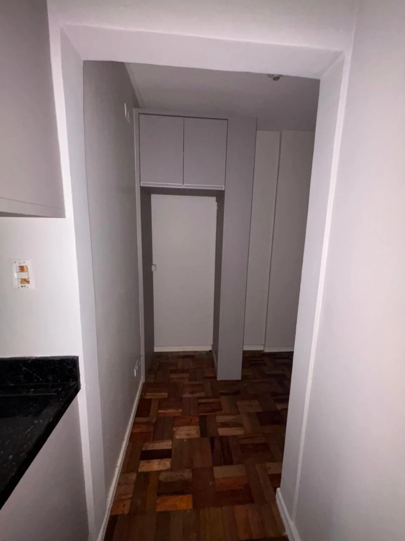 Apartamento com piso de madeira ou laminado, Parolin — photo 12