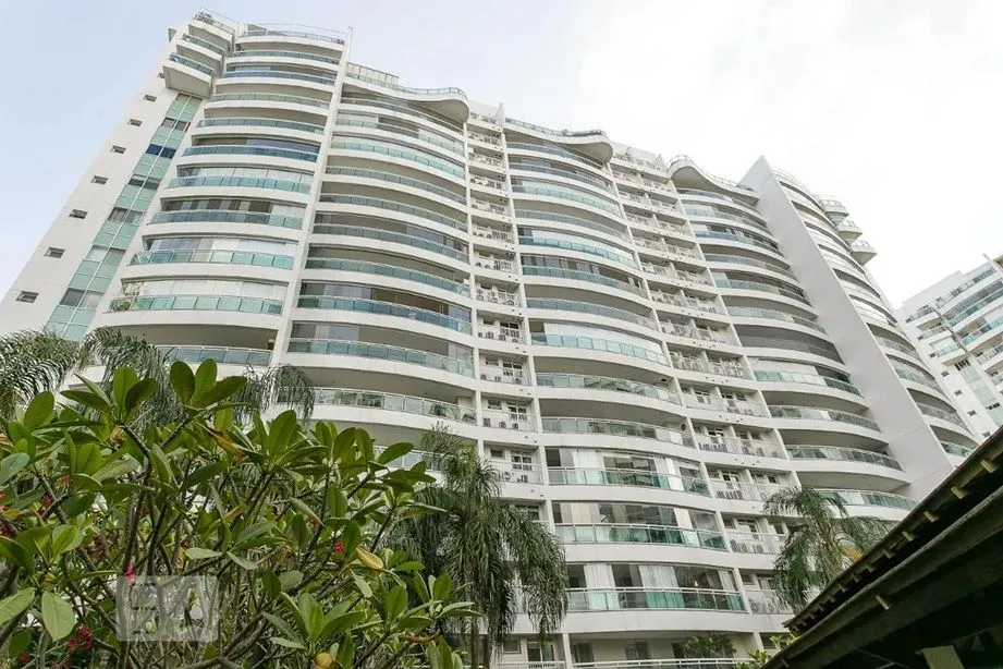 Apartamento de 2 quartos com varanda envidraçada — photo 29