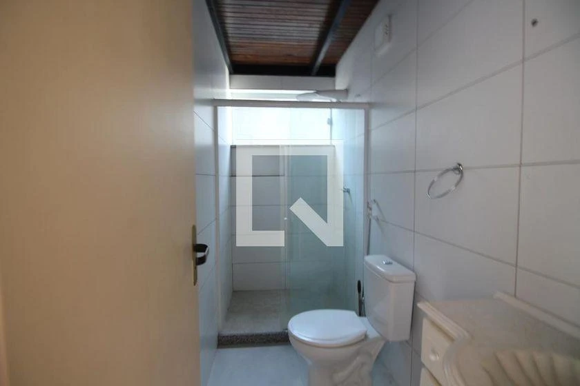 Rental house with 4 bedrooms and 340 m² — photo 6