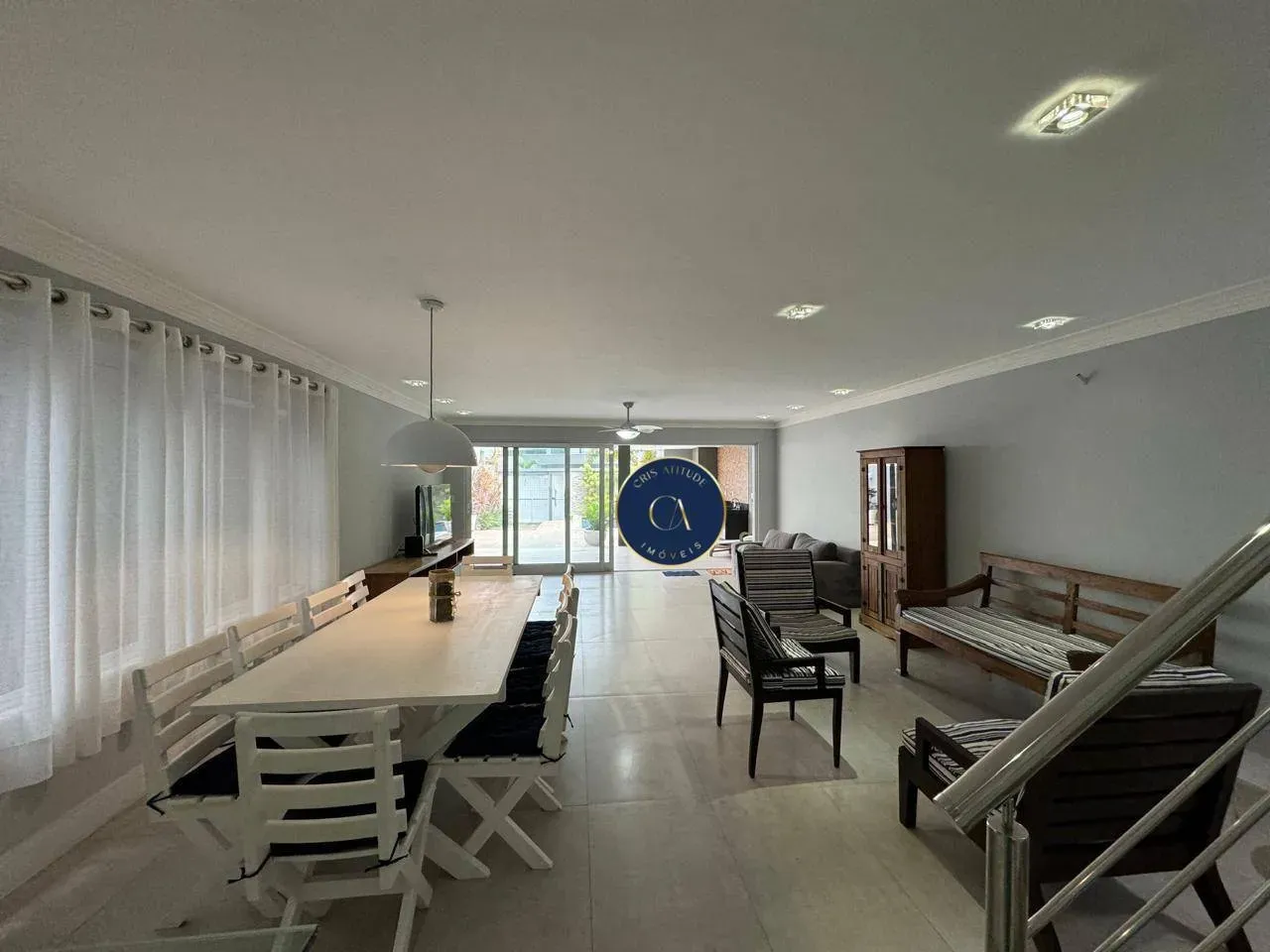 House with 6 bedrooms and 7 bathrooms, 484 m² — photo 7
