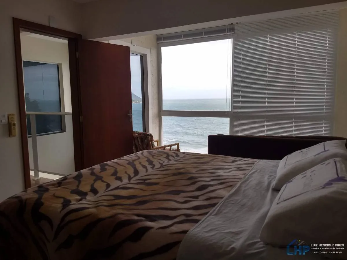 5-bedroom house with a water view in Florianópolis — photo 15