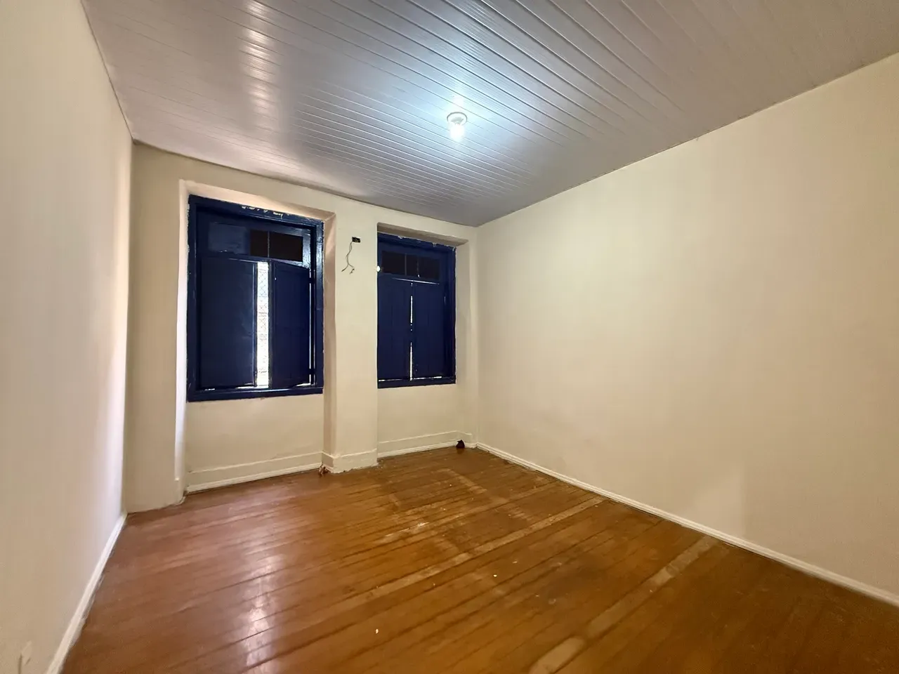 2-bedroom apartment with a walk-in closet — photo 16
