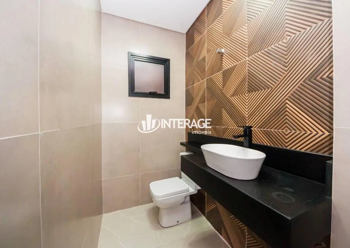 3-bedroom house with a washing machine in Curitiba — photo 81