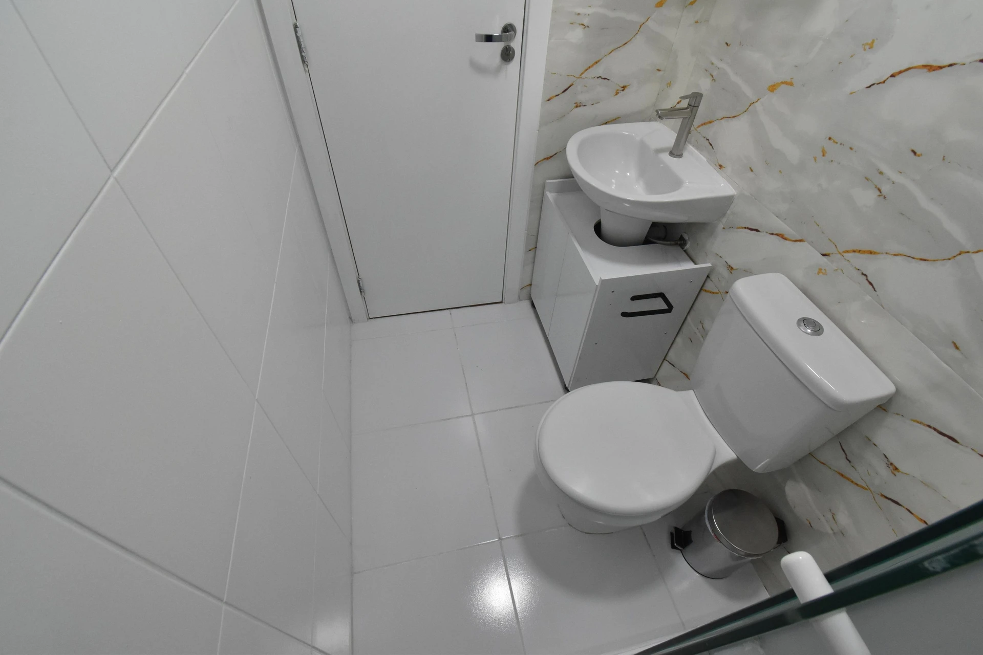 Apartamento mobiliado de 1 quarto com varanda envidraçada — photo 2
