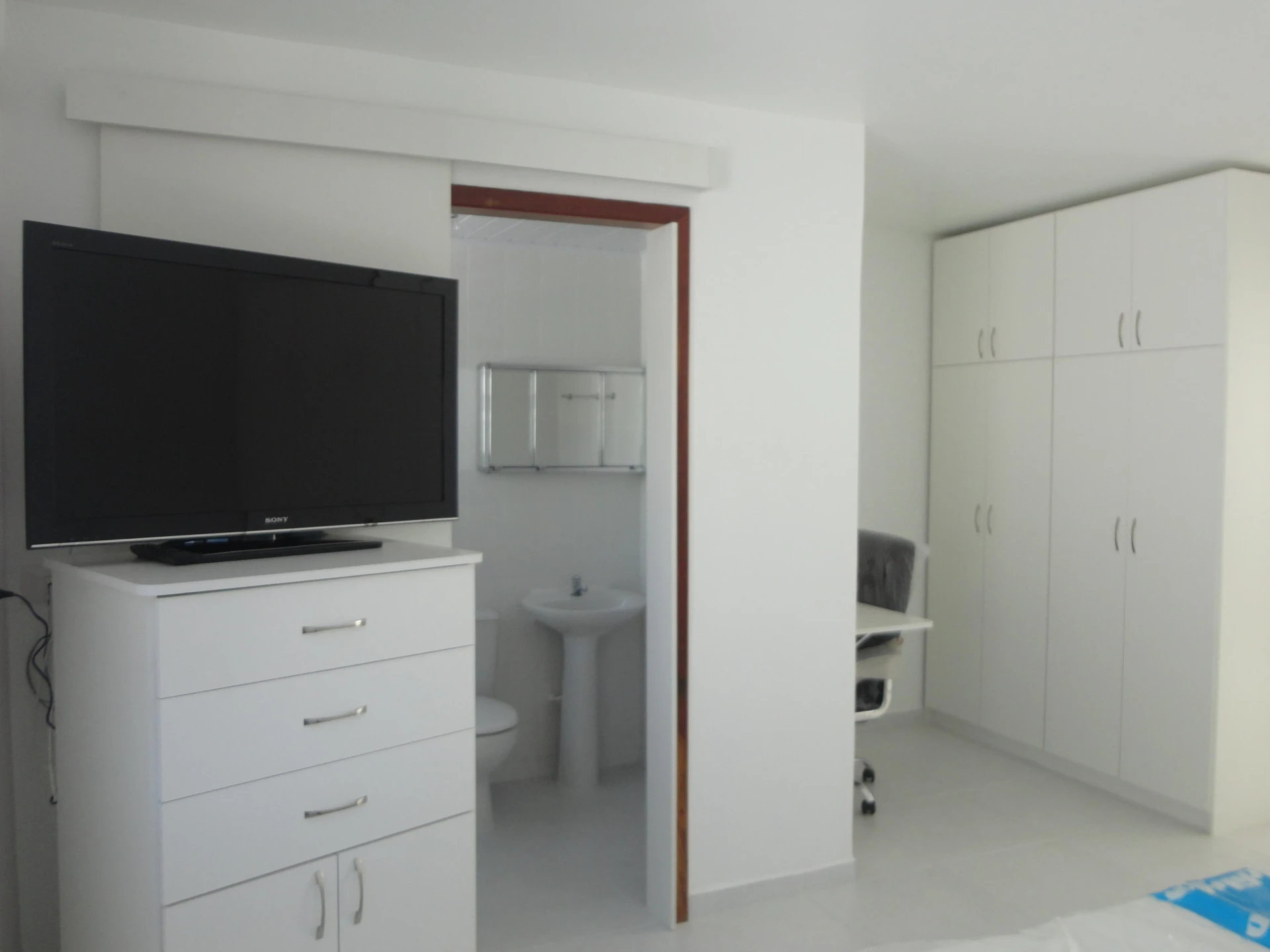 Furnished 45 m² apartment with 1 en-suite and parking — photo 10