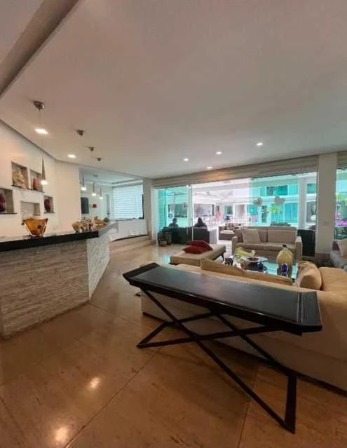 Condo house with 6 bedrooms and 1000 m² — photo 14