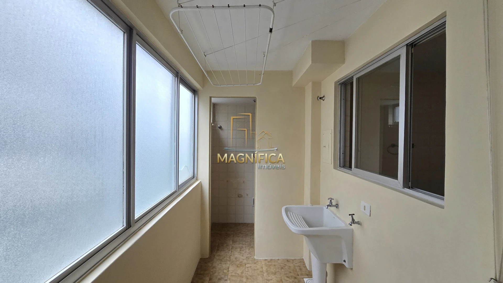 Apartment, 75 m², with wood or laminate floors — photo 6