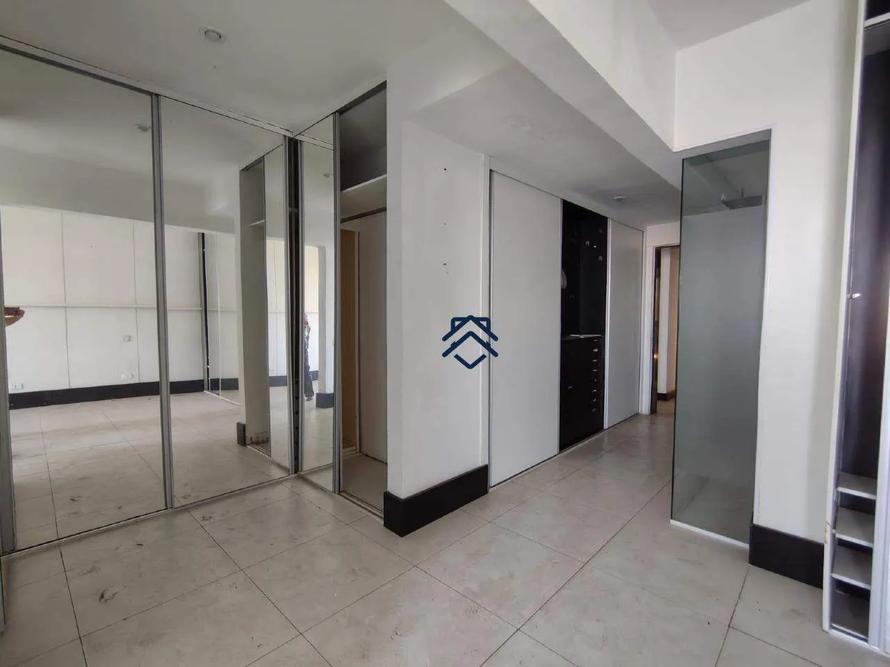 Apartment with 3 bedrooms, 4 baths and 160 m² — photo 16