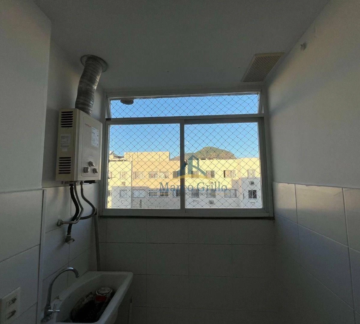 Apartamento com 2 quartos, 1 banheiro e 45 m² — photo 37