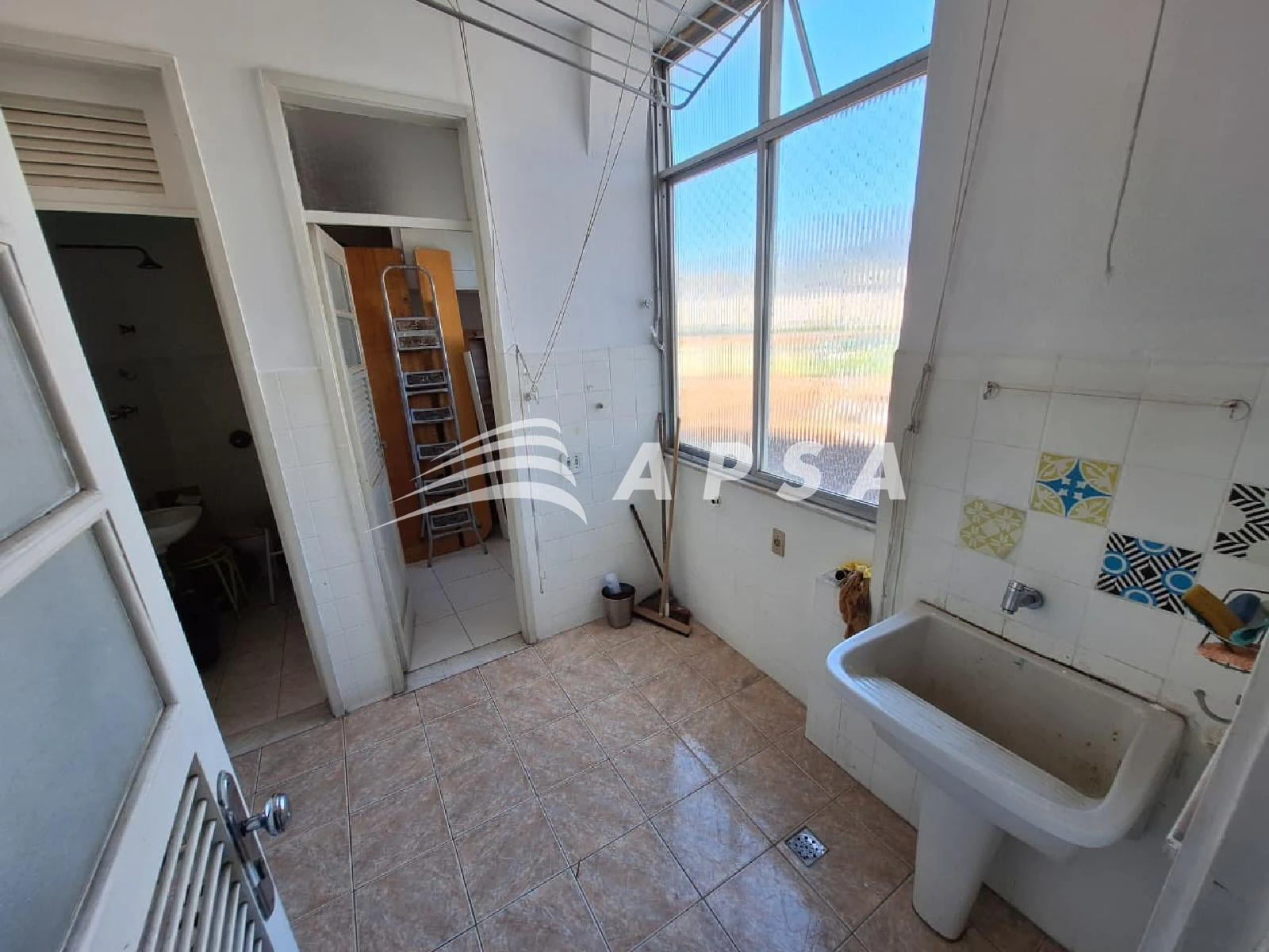 Apartamento de 92 m² com 2 quartos e área de lavanderia — photo 23