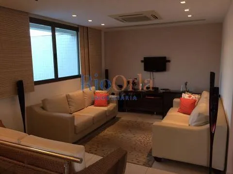 Furnished apartment with 4 bedrooms and enclosed balcony — photo 28