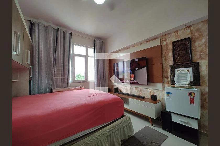 Apartamento mobiliado de 214 m² com 4 quartos e 2 banheiros — photo 4