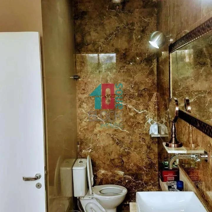 Furnished house with 5 bedrooms and 226 m² — photo 28