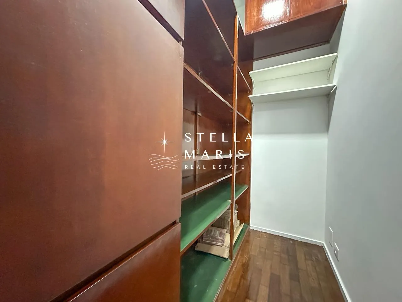 Apartment with 4 bedrooms, 4 bathrooms and a balcony — photo 30