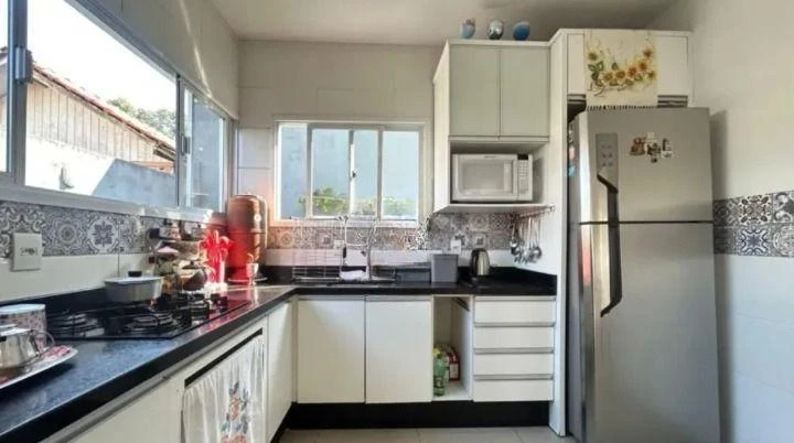 Furnished house, 465 m², with a mountain view — photo 6