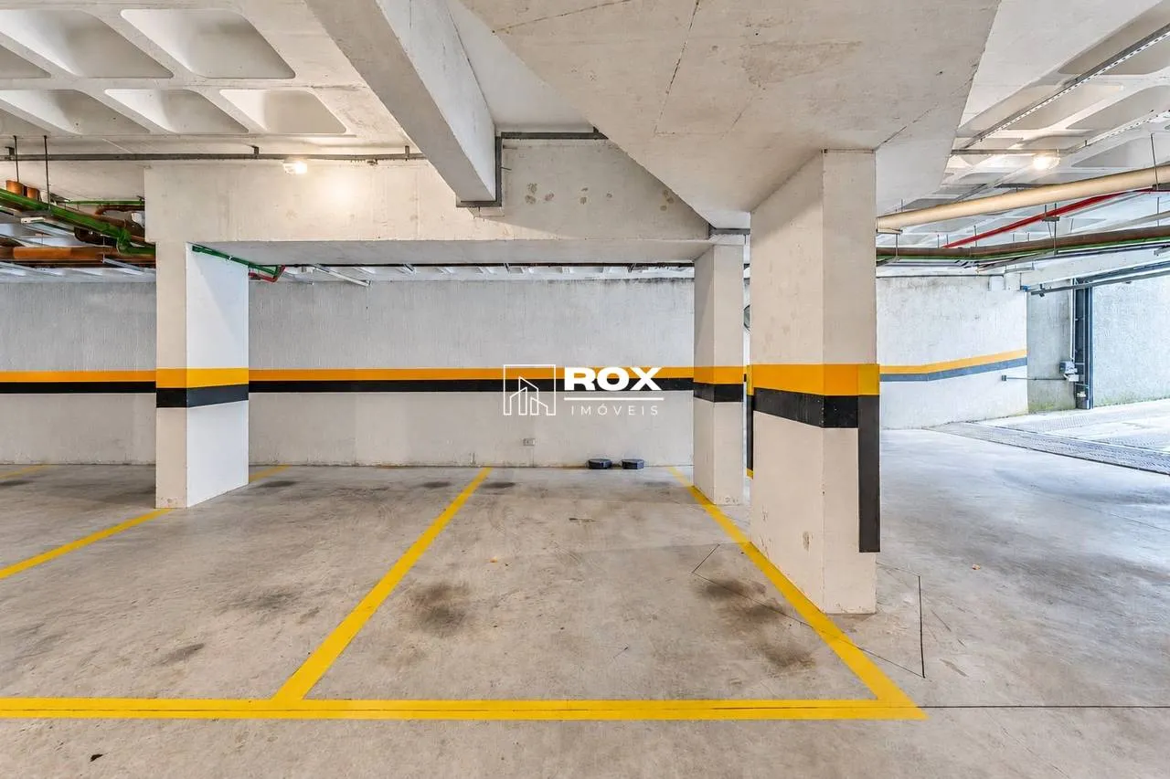 Floor-to-ceiling windows in a 3-bedroom apartment, 150 m² — photo 18