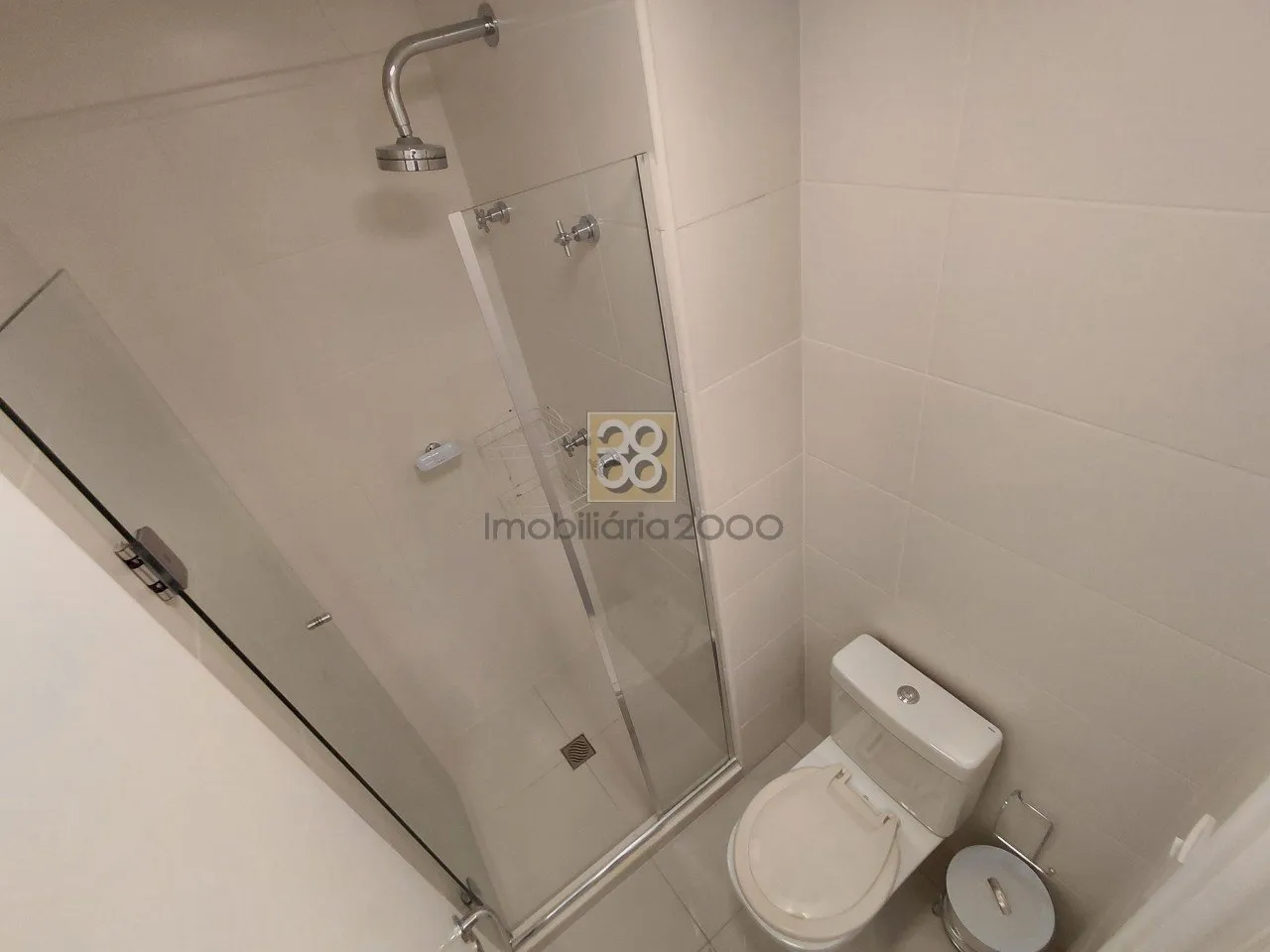 Apartamento de 1 dormitorio con cocina abierta y aire — photo 16