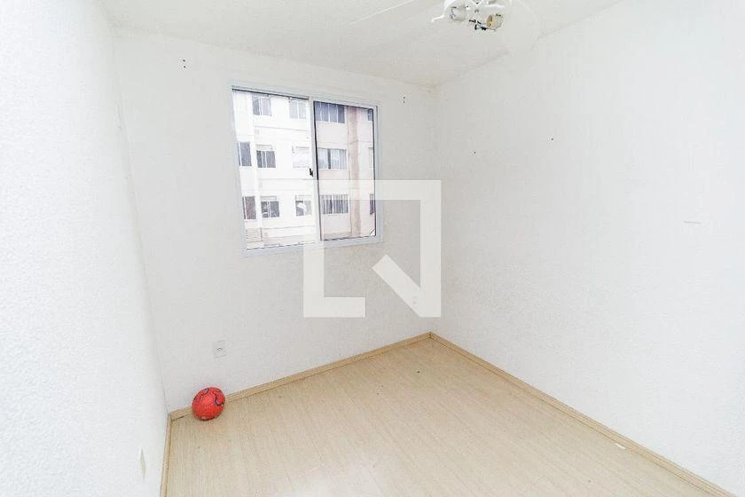2-bedroom apartment in a building with a pool — photo 5