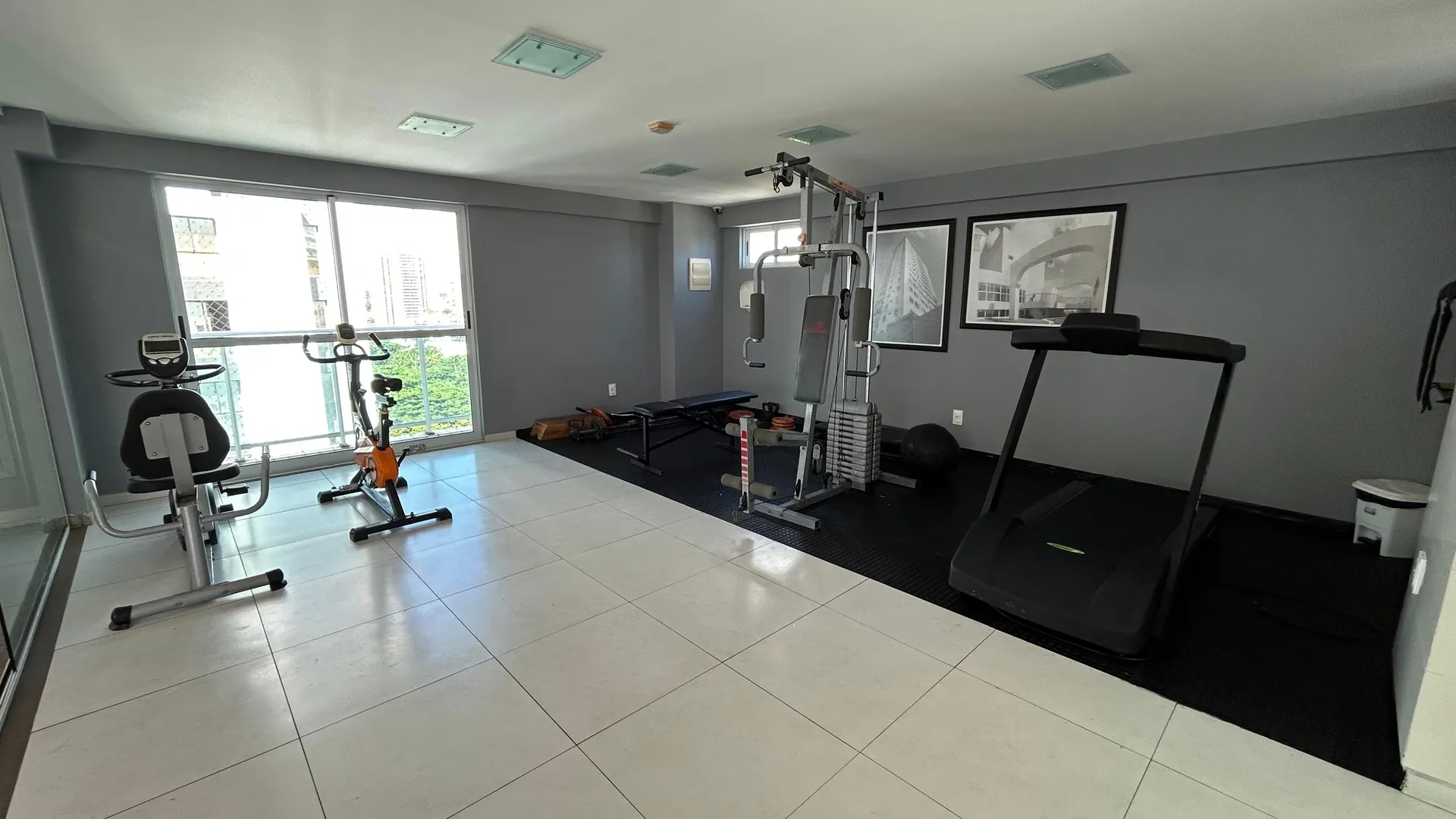 3-bedroom rental apartment with a private suite — photo 16