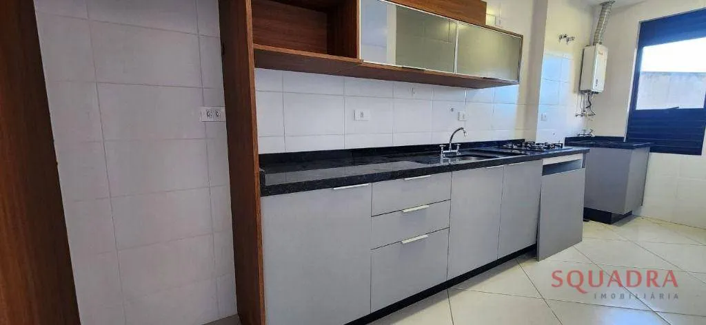 Apartment with balcony, 1 en-suite and 115 m², 2 parking — photo 9