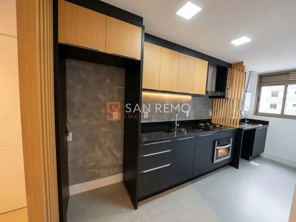 Apartamento com 2 suítes, cozinha aberta e 92 m²