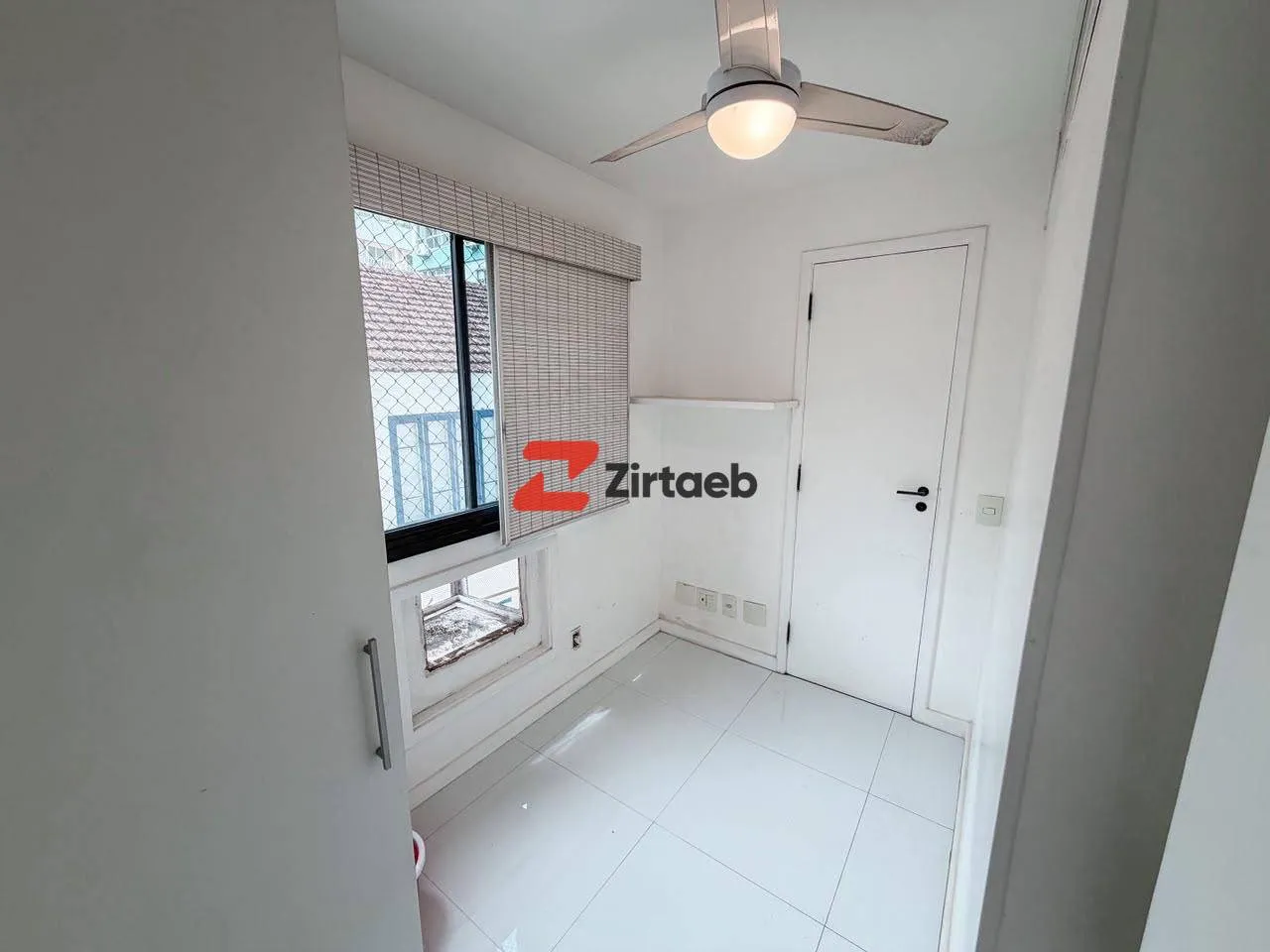 4-bedroom apartment with a walk-in closet in Rio de Janeiro — photo 26