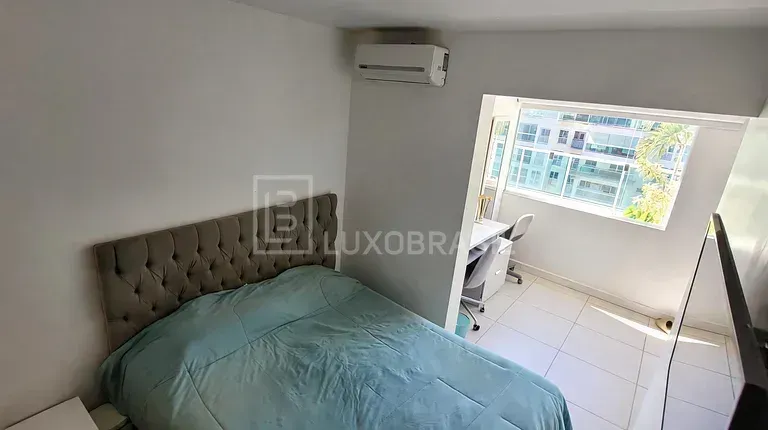 Furnished apartment with 3 bedrooms and 200 m² — photo 4