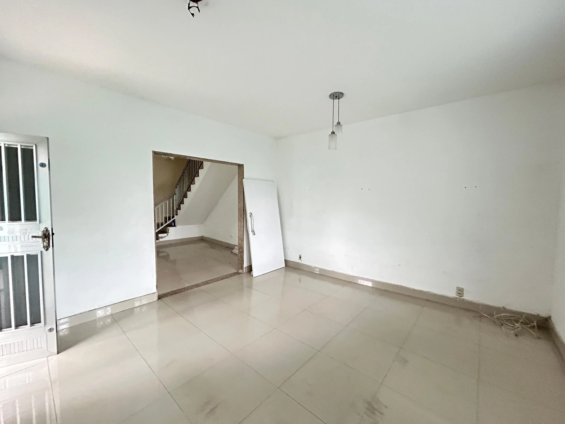 House, 300 m², with a walk-in closet — photo 26