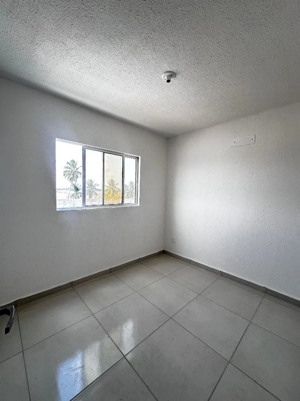 2-bedroom apartment in a building with a pool — photo 4