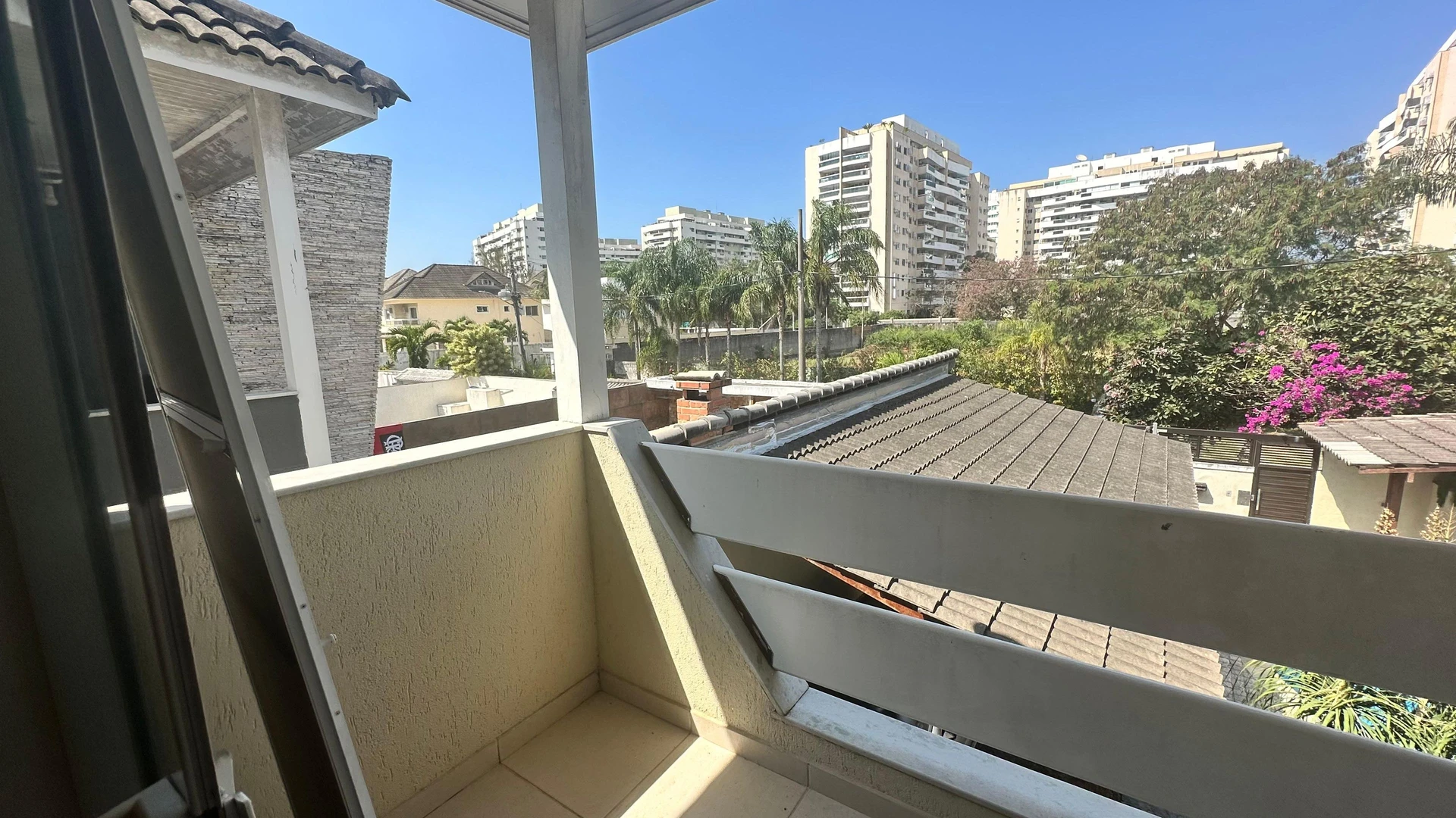 Casa mobiliada em condomínio com 5 quartos e quintal — photo 28