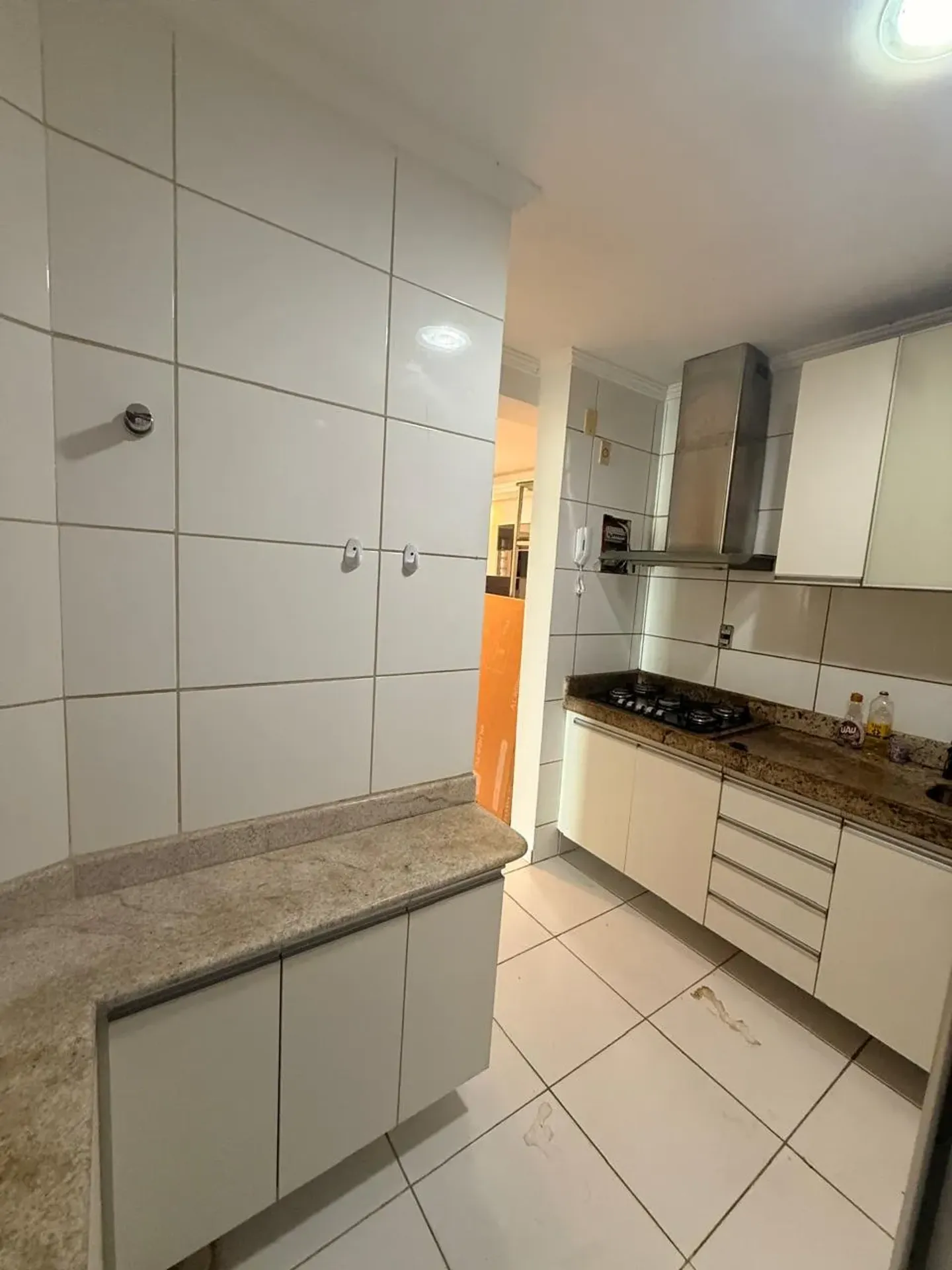 Балкон с грилем и 3 спальни: квартира 100 м² — photo 12