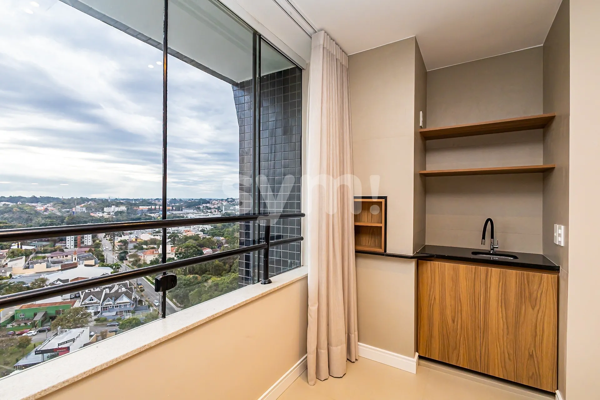 2-bedroom apartment with fitted kitchen and 2 parking spots — photo 7