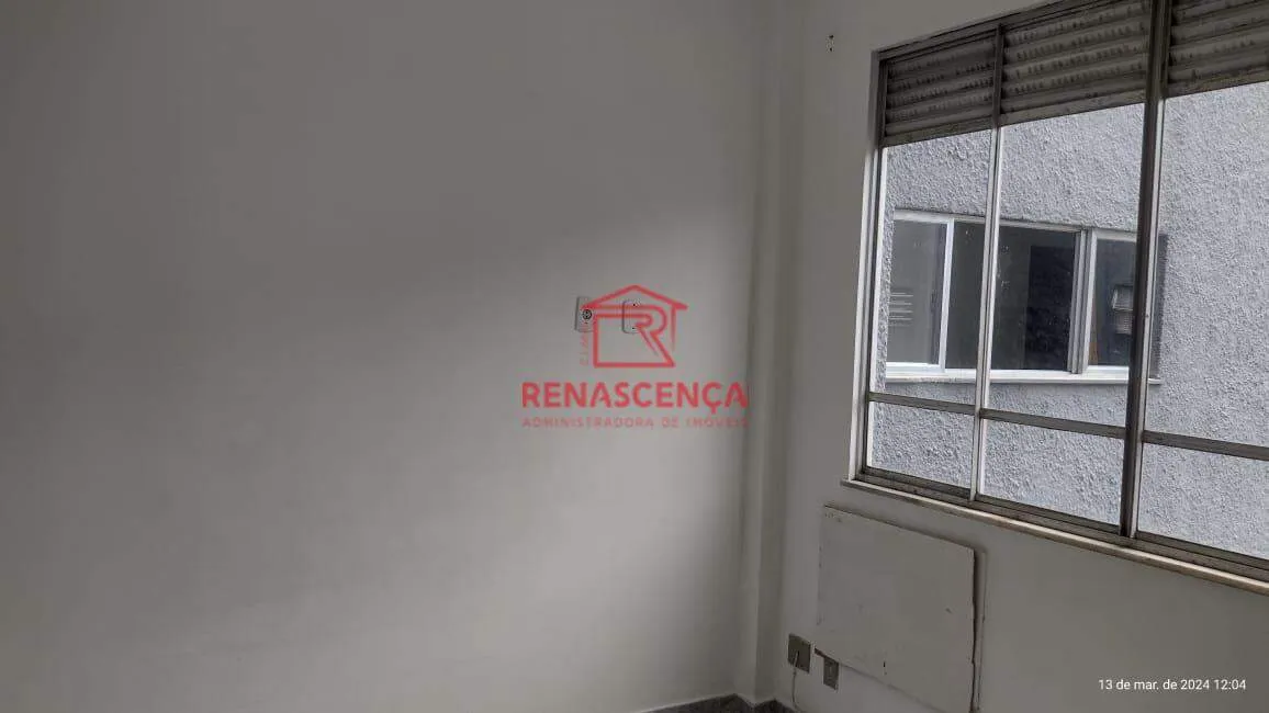 One-bedroom apartment with a washing machine — photo 19