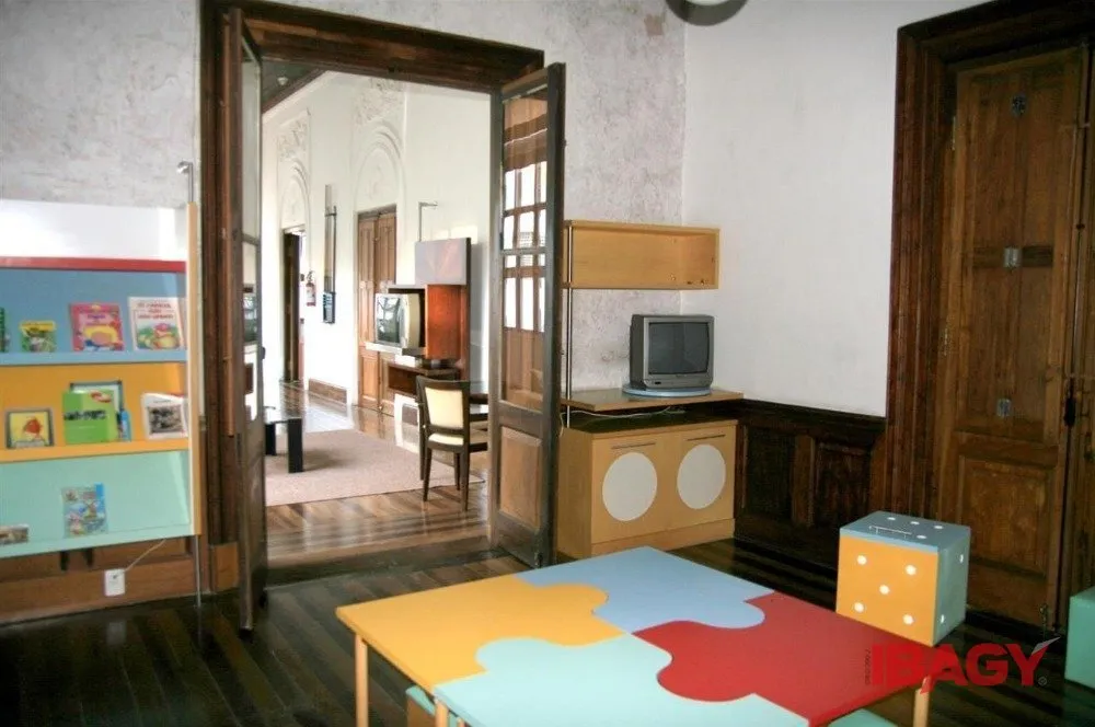 Furnished 3-bedroom apartment with integrated kitchen — photo 59