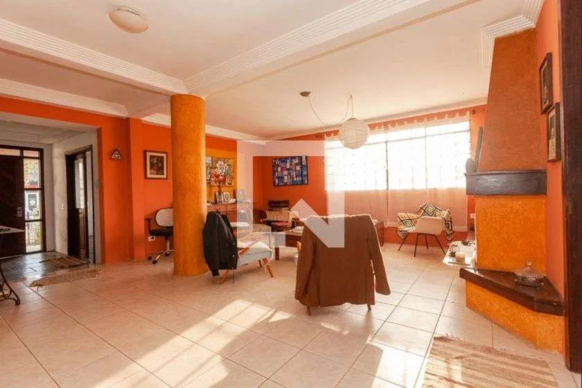 House with 5 bedrooms and a private garden — photo 3