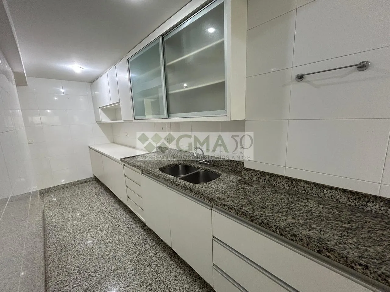 Apartamento com 4 quartos e 5 banheiros com vaga — photo 33