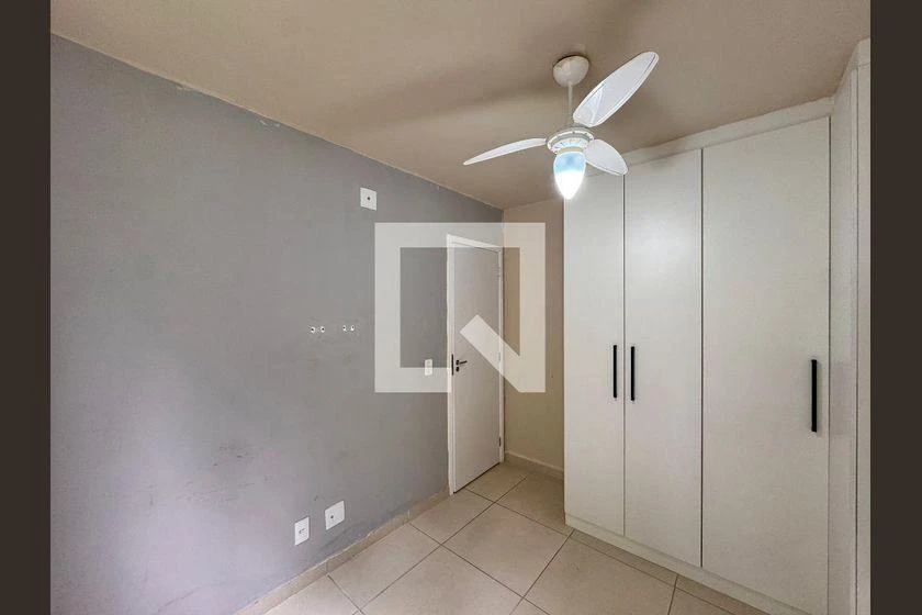 Apartamento mobiliado de 2 quartos em condomínio com piscina — photo 20
