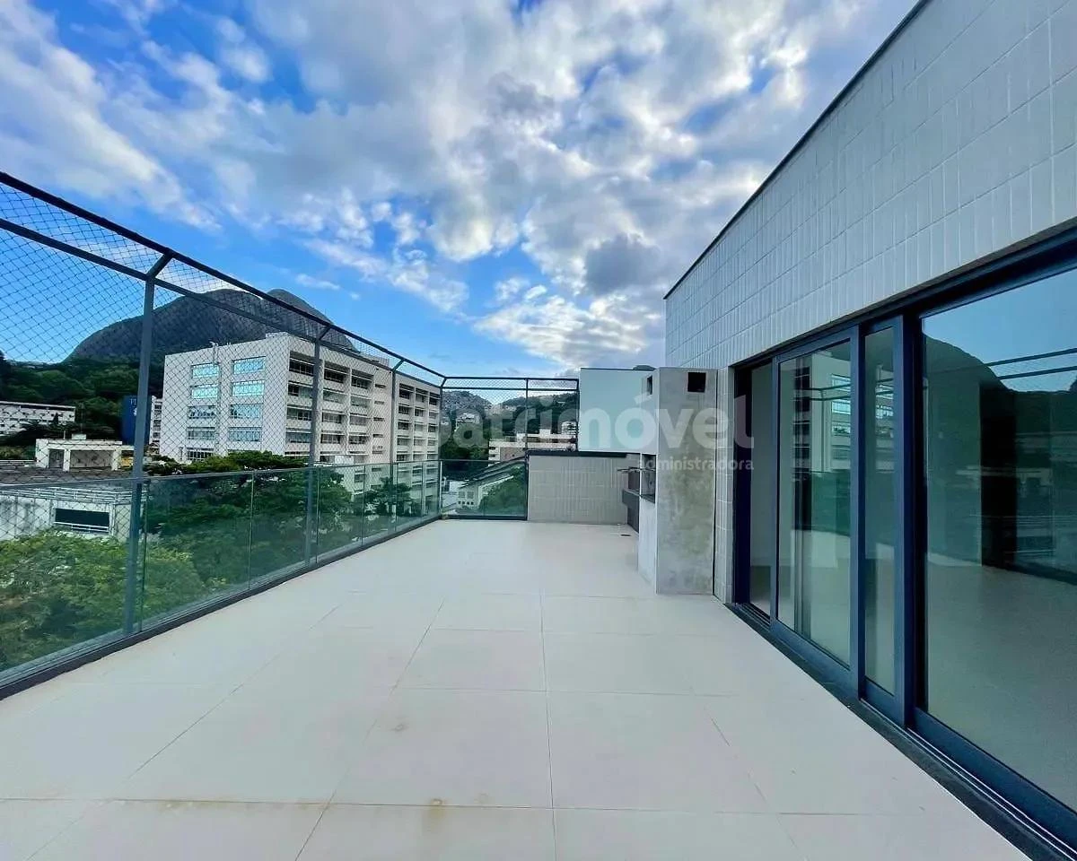 Apartment, 197 m², with a grill on the balcony — photo 15