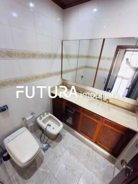 Duplex penthouse with 4 bedrooms and 5 bathrooms — photo 20