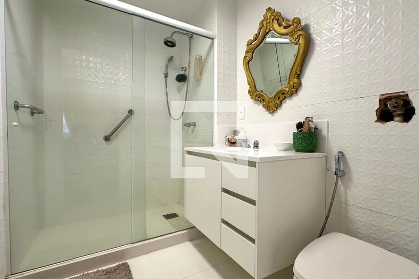 214 m² apartment with 4 bedrooms and 2 parking spaces — photo 12