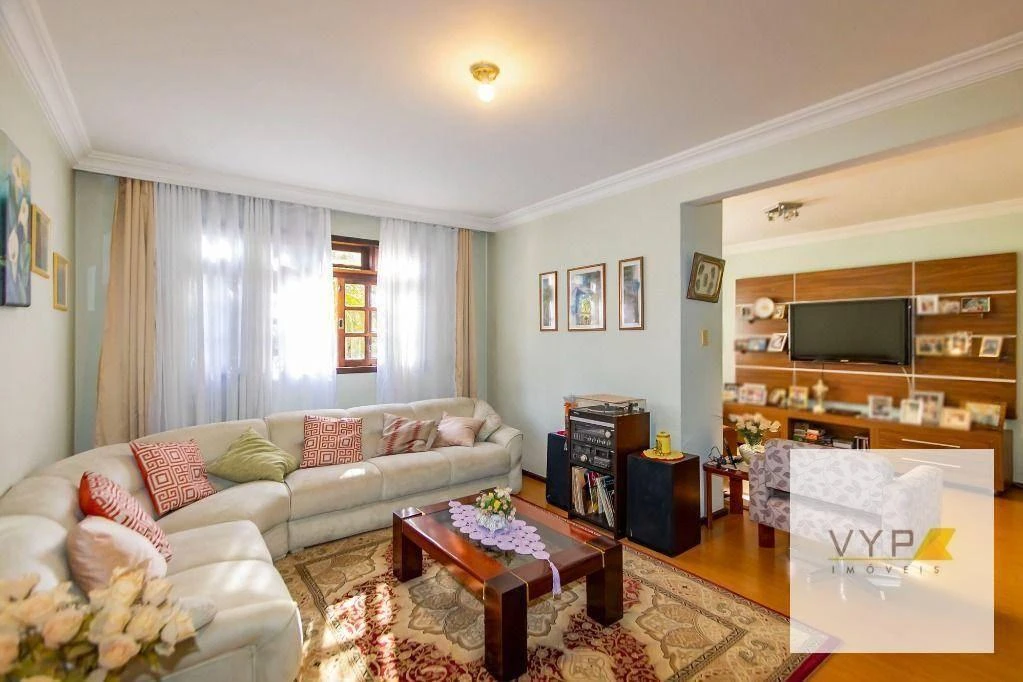 4-bedroom house with a home office — photo 12