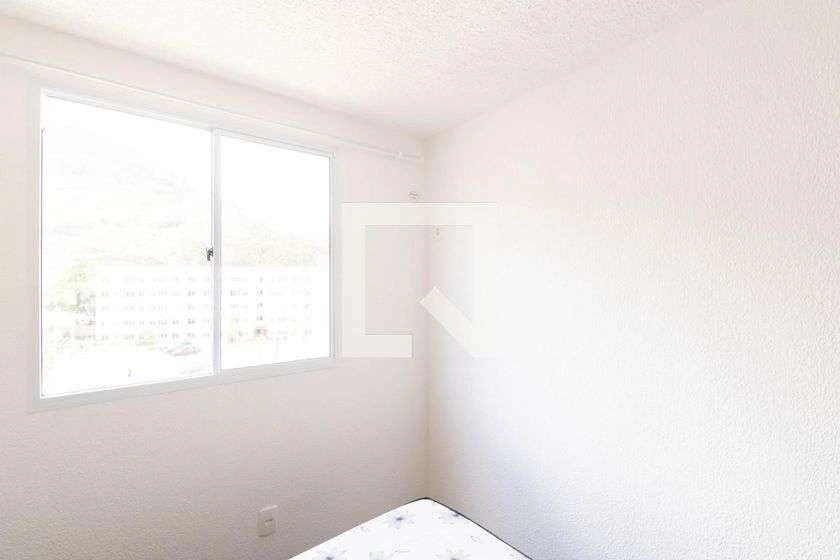 Furnished apartment with 2 bedrooms and an open-plan kitchen — photo 7