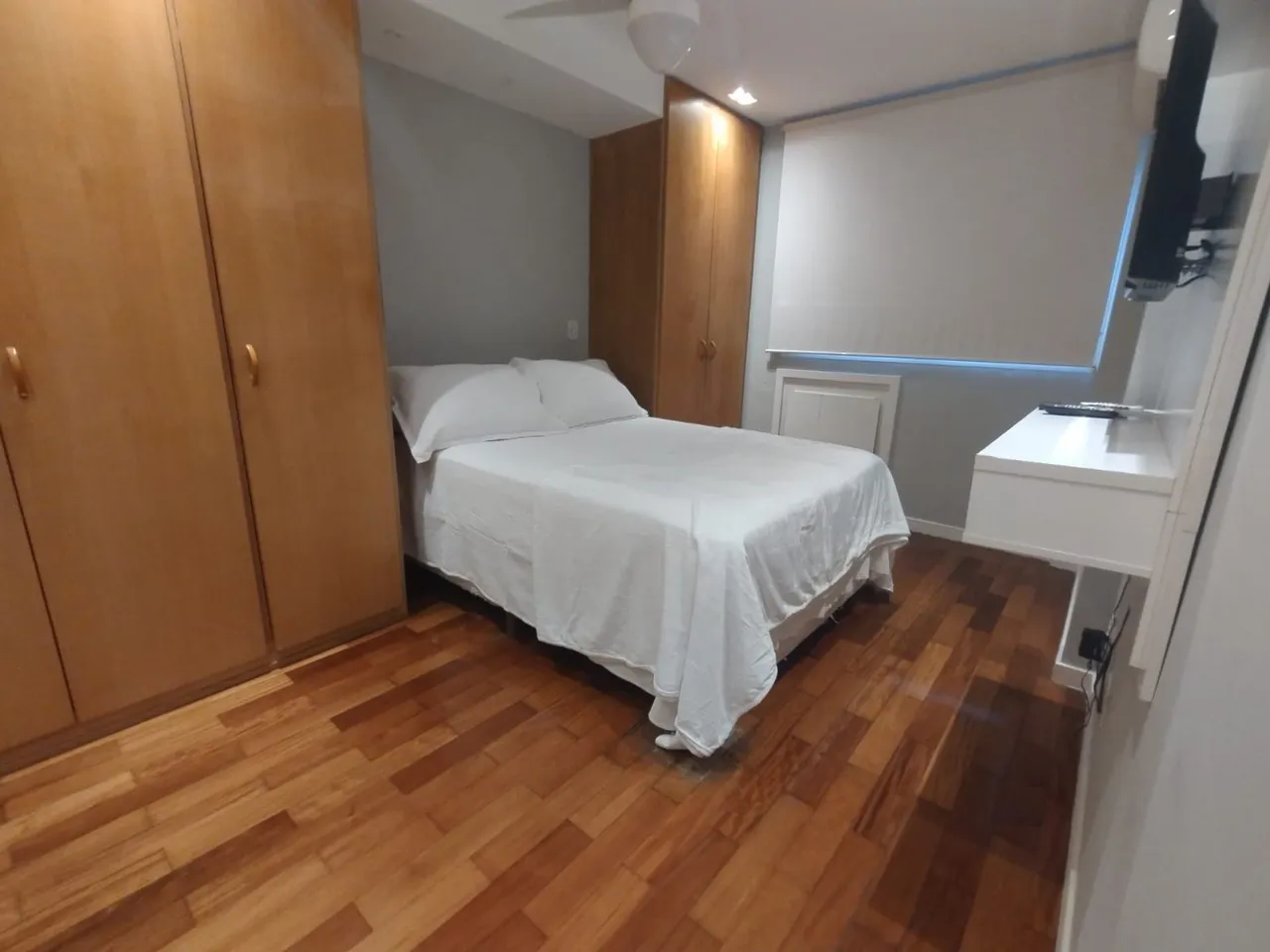 Furnished 2-bedroom apartment with a balcony — photo 11