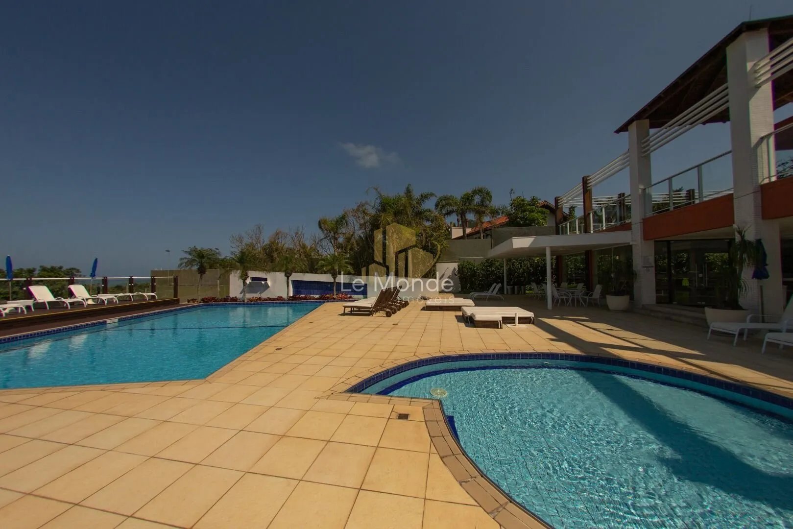 Apartamento amueblado con 4 dormitorios y 382 m² — photo 55