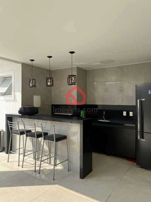Condo house with 3 en-suite bedrooms and 400 m² — photo 2