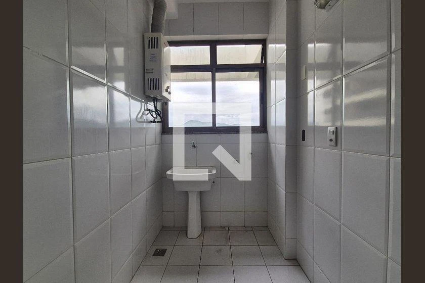 2-bedroom apartment with a mountain view in Rio de Janeiro — photo 17