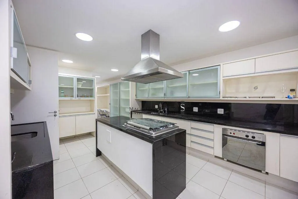 Casa para alugar com 4 dormitórios e 4 banheiros — photo 32