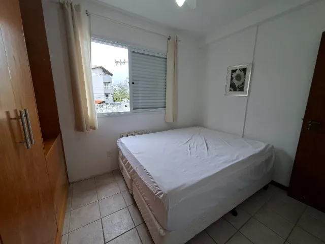 Furnished 2-bedroom apartment with open-plan kitchen — photo 3