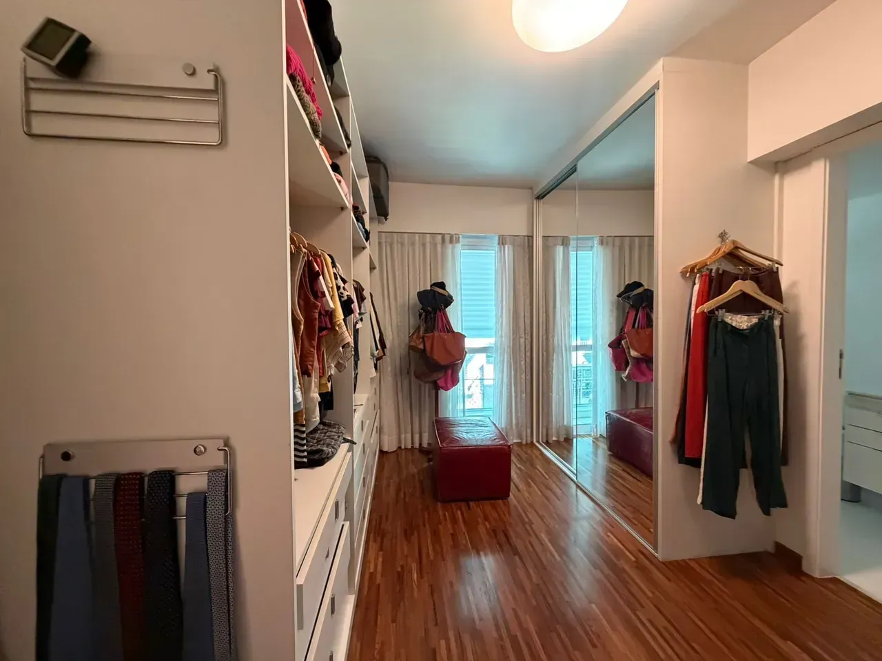 Apartamento com 3 quartos, 3 banheiros e varanda fechada — photo 16