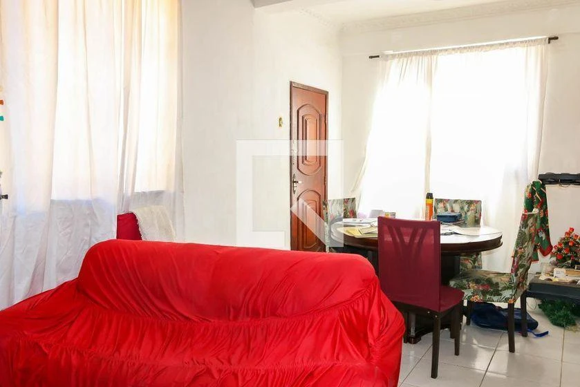 2-bedroom house with a bathtub — photo 18